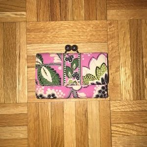 Trifold wallet